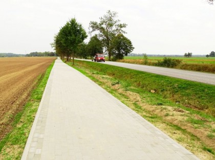 Gotowa droga gminna Łupawa – Maczkowo wzdłuż trasy ekspresowej