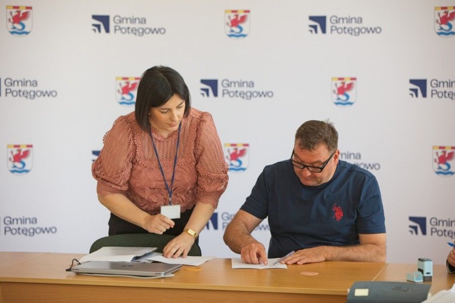 Zdjęcie: Rozpoczęcie przebudowy drogi w Malczkówku