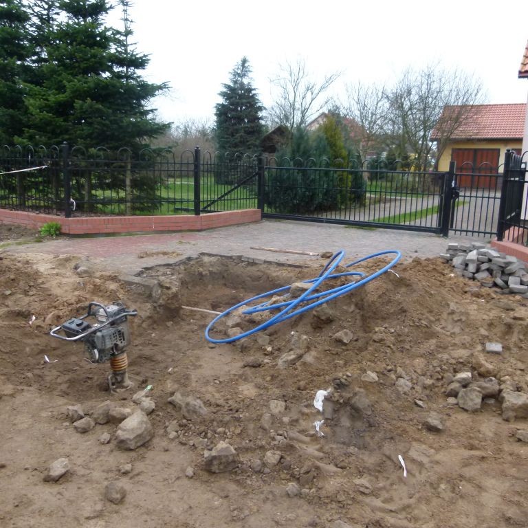 Zdjęcie: Przebudowa sieci wodociągowej ul. Darżyńskiej w Potęgowie