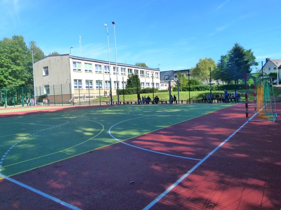 Zdjęcie: Wielofunkcyjny obiekt sportowy przy Zespole Szkół w Łupawie