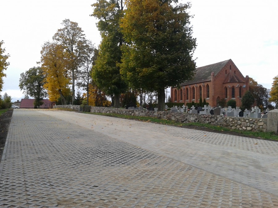 Zdjęcie: Zakończono realizację inwestycji „Budowa parkingu przy kościele w Skórowie”