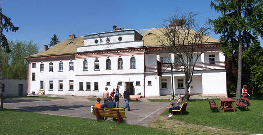 Zdjęcie przedstawiające Pałac w Runowie