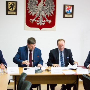 W Potęgowie podpisano umowy na projekty warte 36 mln złotych