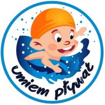 logo umiem pływać z małym chłopcem w żółtym czepku