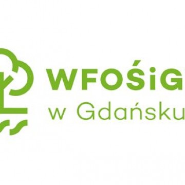 logo WFOŚiGW w Gdańsku napis i zarys drzewa w kolorze zielonym