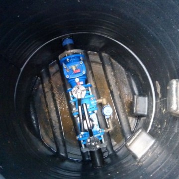 nowa pompa głębinowa wymieniona podczas budowy sieci wodociągowej